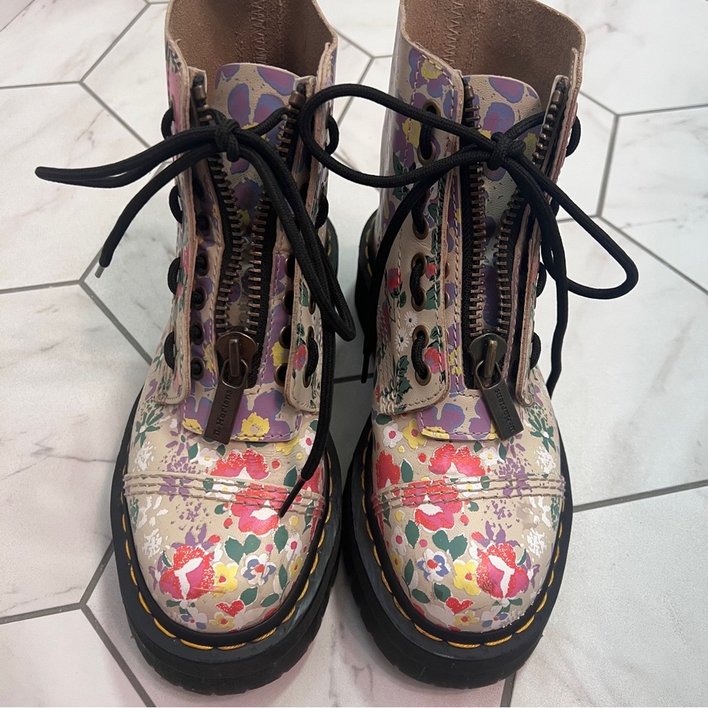 Dr. Martens Sinclair Floral Mash Up Leather Platform Boots Size 7 Womens - Picture 6 of 13